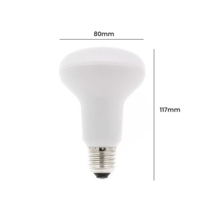 Lâmpada LED branca com base metálica e medidas em fundo branco