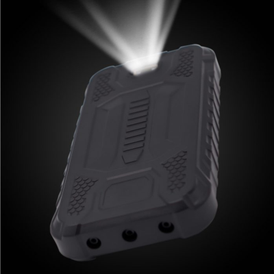 Bodyboard preto com textura antiderrapante e luz branca projetada