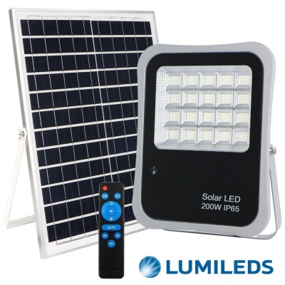 Painel solar, projetor LED e comando remoto com logótipo LUMILEDS