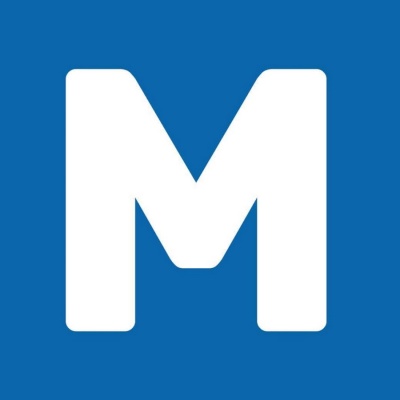 Letra M branca em fundo azul