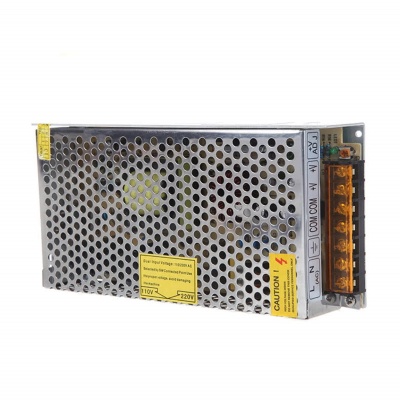 Fonte de alimentação metálica ventilada com terminais de ligação