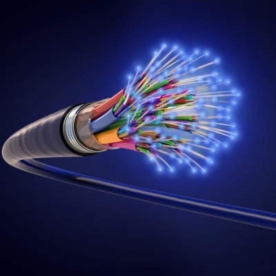 Cabo de fibra ótica com fios coloridos iluminados