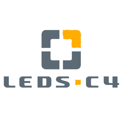 Logótipo LEDS C4 cinzento e amarelo em fundo branco