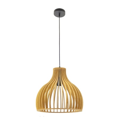 Lustre suspenso em madeira clara com lâminas curvas e cabo preto