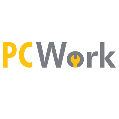 Logotipo com texto PCWork, letras PC em amarelo e Work em cinza com chave inglesa no o