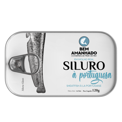 Lata de conserva de peixe SILURO à portuguesa com tampa metálica e ilustração de peixe.