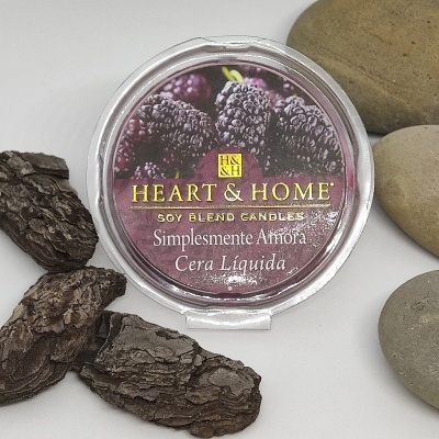 Vela de cera líquida Heart & Home aroma simplesmente amora com amoras na etiqueta
