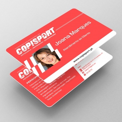 Cartões de visita vermelhos da COPISPORT com foto e texto branco