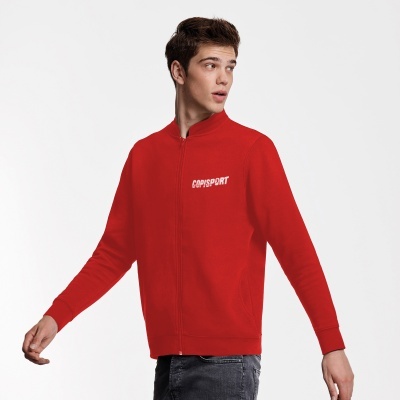 Casaco desportivo vermelho com fecho e texto COPISPORT no peito