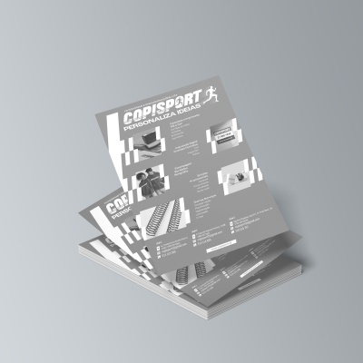 Folhetos empresariais cinzentos empilhados com texto e imagens promocionais