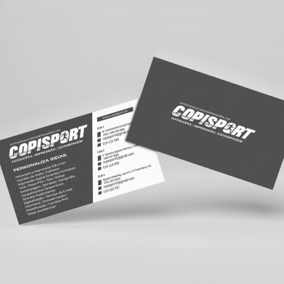 Cartões de visita da COPISPORT com texto informativo e logo em fundo cinza escuro