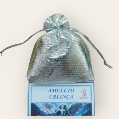 Saco prateado com cordão e embalagem azul com texto e imagem de anjo