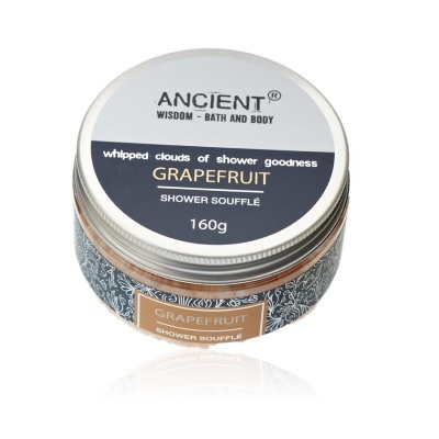 Frasco branco com tampa metálica contendo shower soufflé grapefruit da marca ANCIENT