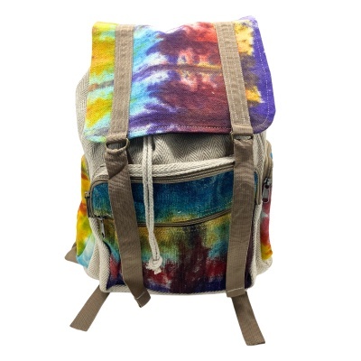 Mochila de tecido colorida com padrão tie-dye