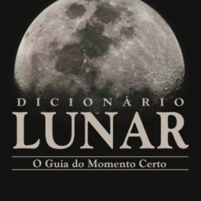 Capa do livro 'Dicionário Lunar' com imagem da lua e texto em branco sobre fundo preto