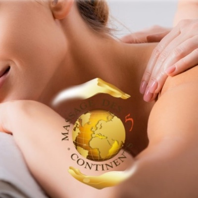 Mulher deitada de bruços a receber massagem com logótipo CONTINE