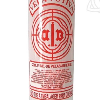 Vela votiva branca com texto vermelho