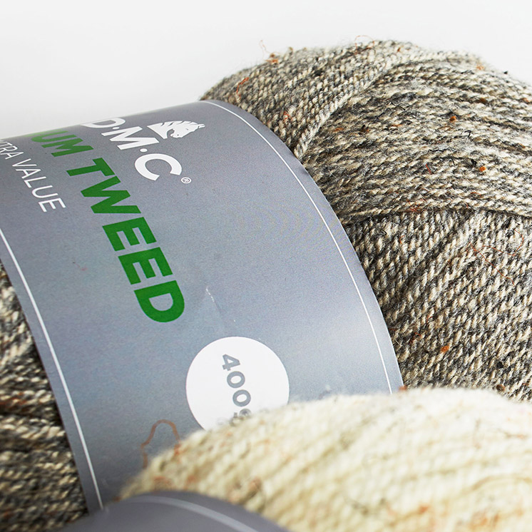 Novelo de lã cinza e bege com etiqueta cinza HEMPCOM MC TWEED NATURAL VALUE