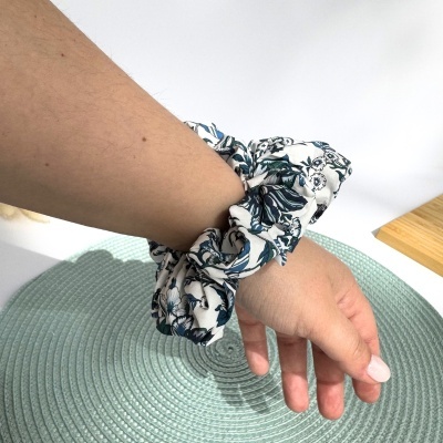 Scrunchie&#x20;Jardim&#x20;Azul