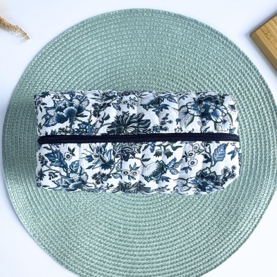 Necessaire&#x20;M&#x00E9;dia&#x20;Jardim&#x20;Azul