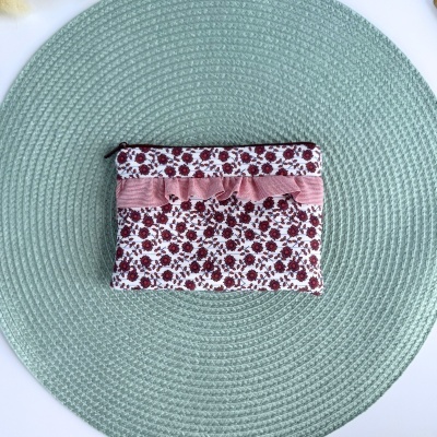 Bolsinha&#x20;Multiuso&#x20;com&#x20;folho&#x20;Margarida&#x20;M&#x00E9;dia