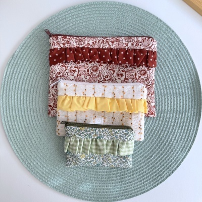 Bolsinha&#x20;Multiuso&#x20;com&#x20;folho&#x20;Verde