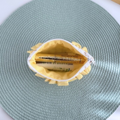 Bolsinha&#x20;Multiuso&#x20;com&#x20;folho&#x20;Amarela