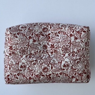 Necessaire&#x20;M&#x00E9;dia&#x20;Constela&#x00E7;&#x00E3;o&#x20;de&#x20;Flora