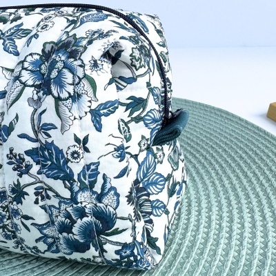 Necessaire&#x20;M&#x00E9;dia&#x20;Jardim&#x20;Azul