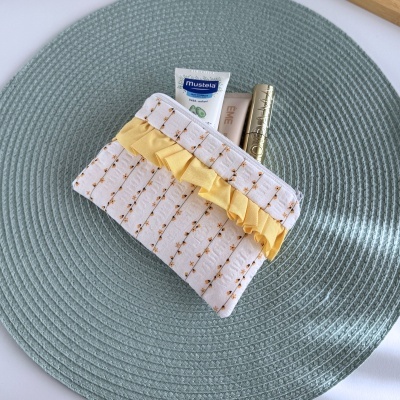 Bolsinha&#x20;Multiuso&#x20;com&#x20;folho&#x20;Amarela