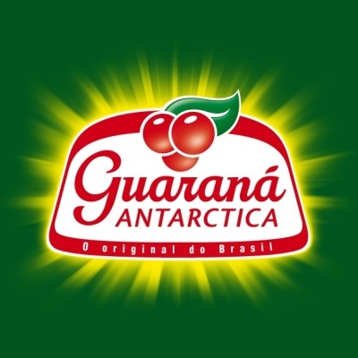 Logótipo Guaraná Antarctica com frutos e texto em verde