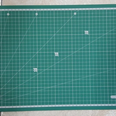 Tapete de corte verde A3 com grelha branca CURVEMASTER