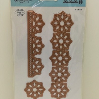 Conjunto metálico floral em embalagem Spellbinders