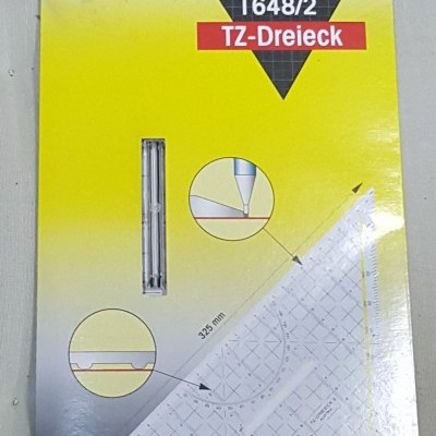 Pacote de esquadro triangular ARISTO transparente com marcações e embalagem amarela e cinza