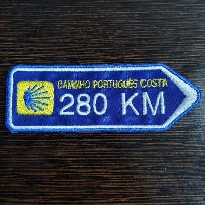 https://www.alberguedebarcelos.com/product/emblema-direcao-caminho-da-costa