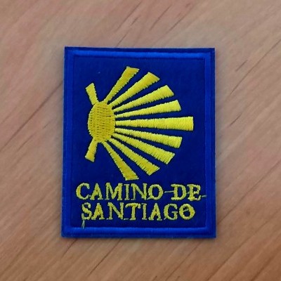 https://www.alberguedebarcelos.com/product/emblema-camino-de-santiago-g
