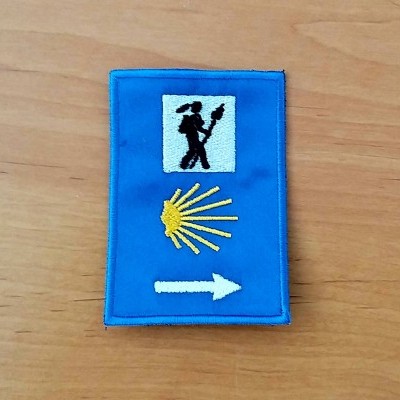 https://www.alberguedebarcelos.com/product/emblema-sinalizacao-peregrina-santiago