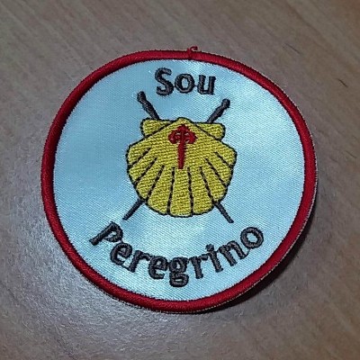 https://www.alberguedebarcelos.com/product/emblema-sou-peregrino