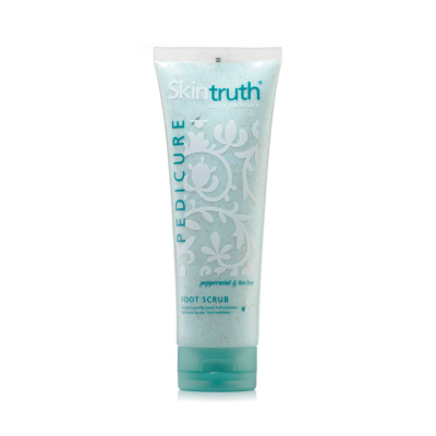 Tubo transparente de esfoliante para os pés Skintruth com tampa azul e partículas visíveis