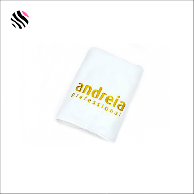 Toalha branca com bordado amarelo 'andreia professional'