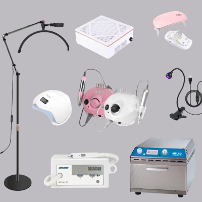 Equipamentos profissionais de beleza e saúde sobre fundo cinza, várias cores e texturas