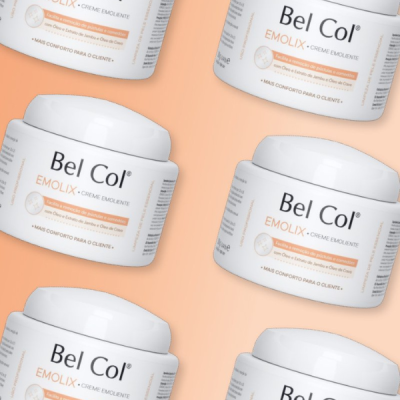 Frascos brancos de creme emoliente Bel Col EMOLIX sobre fundo pêssego