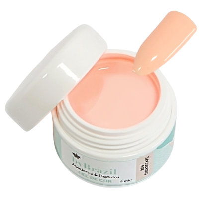 Potinho branco com gel cor rosa-claro e amostra da cor num palito