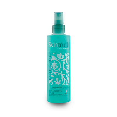 Spray revitalizante Skintruth em frasco azul turquesa com design branco e texto colorido.