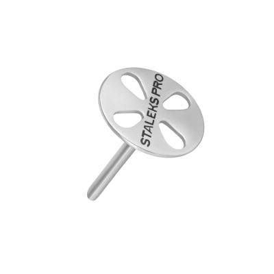 Prego de unha metálico prateado com texto STALEKS PRO