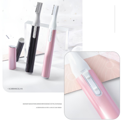 Dois aparadores de pêlos nas cores preta e rosa com botão metálico, sobre fundo branco com caixa transparente.