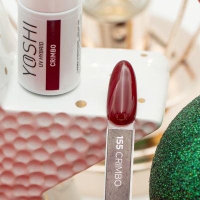 Verniz de unhas KOSHI UV Hybrid Crimbo vermelho escuro e amostra da cor 155 CRIMBO
