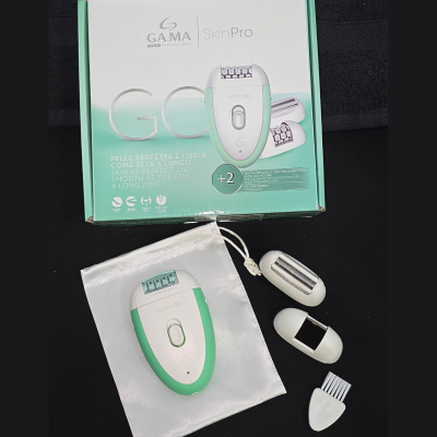 Depiladora elétrica G.A.M.A SkinPro verde e branca com acessórios e caixa