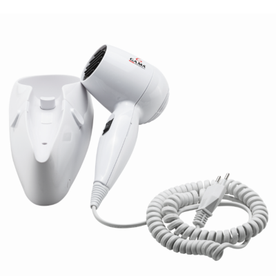 Secador de cabelo branco com base para parede e cabo espiralado.