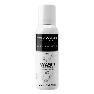 Frasco branco com rótulo preto e texto para limpeza de sapatilhas
